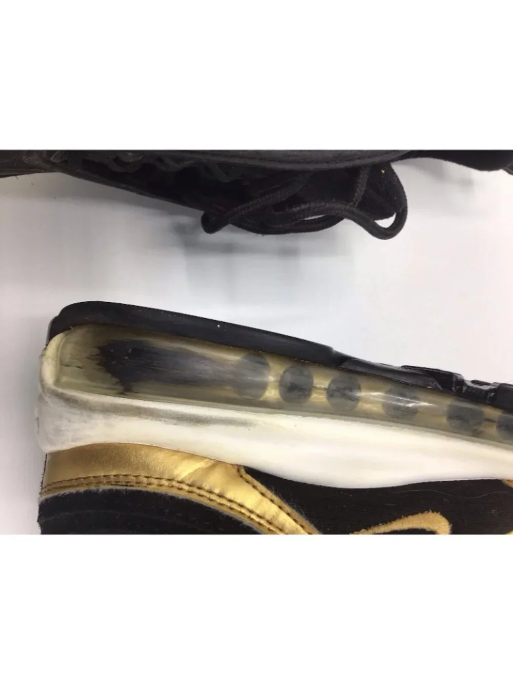Nike Air Max 97 Shoes Youth Size 5.5Y Black Gold Running Sneakers 921522-014